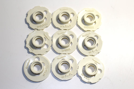 SewingMech on Etsy sells this complete set of Flexi-Stitch Top Hat cams for Singer Touch & Sew machines: https://www.etsy.com/listing/242452133/full-set-singer-flexi-stitch-top-hat